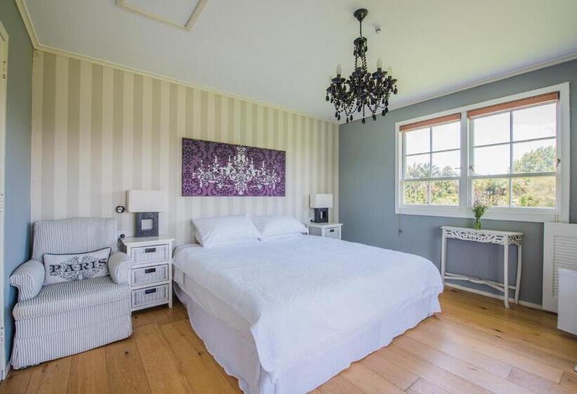 مبيت وإفطار Bycroft Lodge