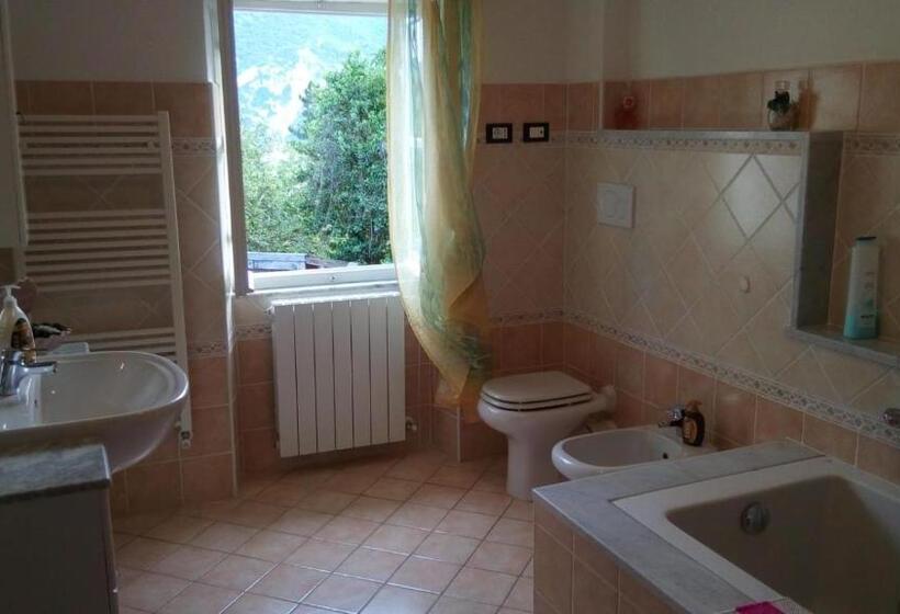 צימר Casa Vacanze L Agrifoglio