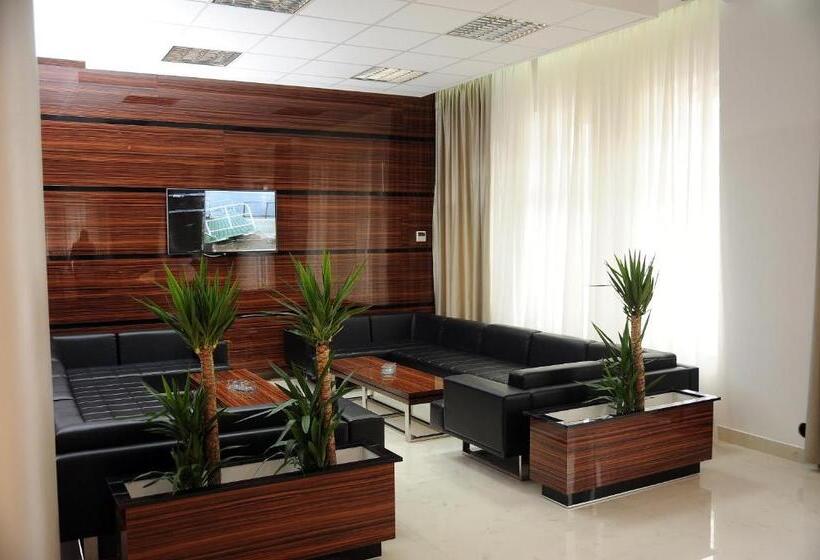 هتل Garni Uni Elita Lux