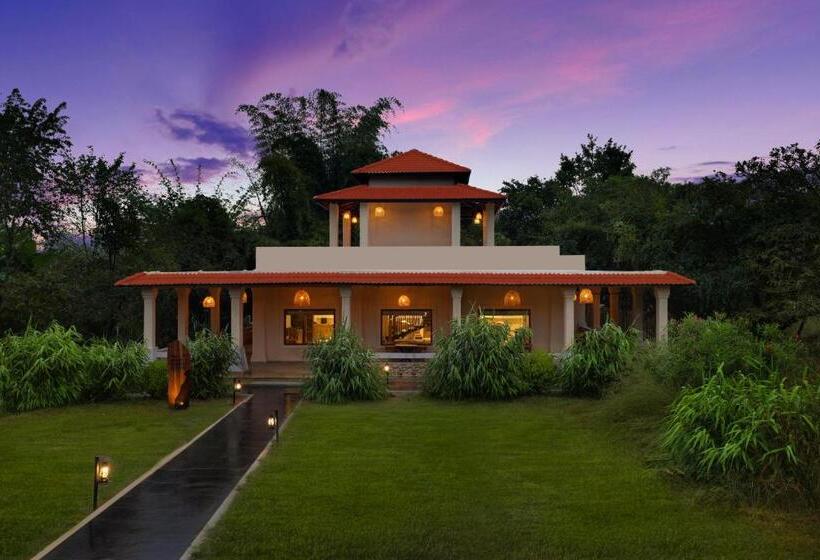 ホテル Lemon Tree Wildlife Resort, Kanha