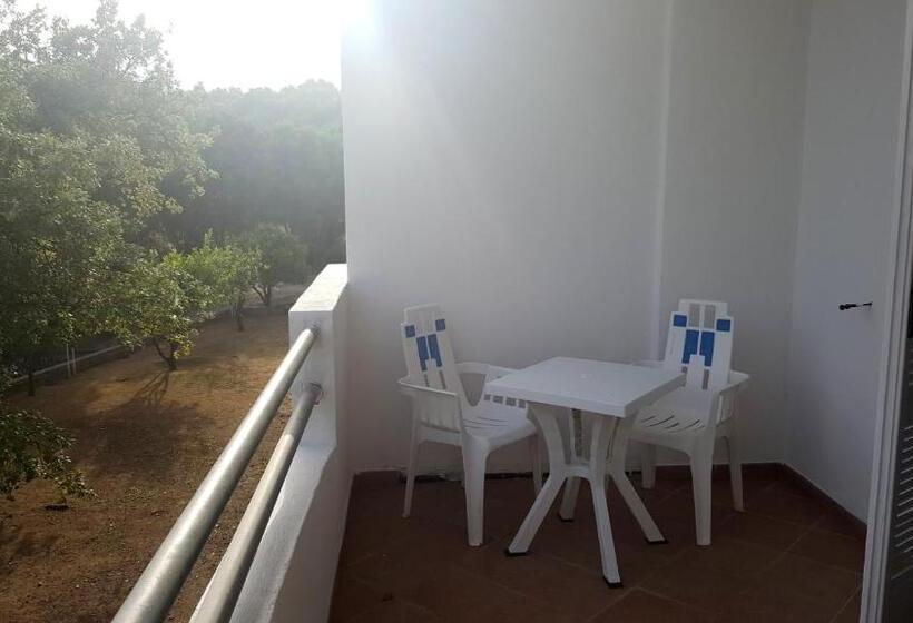 بنسيون Costa Degli Aranci Rooms