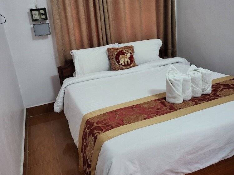 هتل Vangvieng Sunrise East