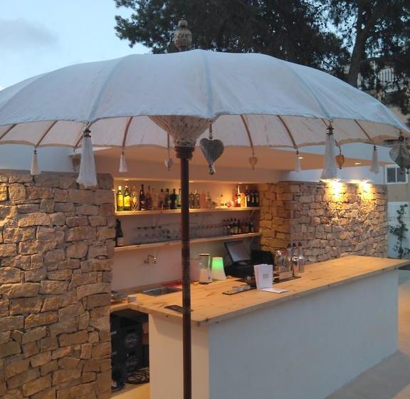 تختخواب و صبحانه Boho Suites Denia