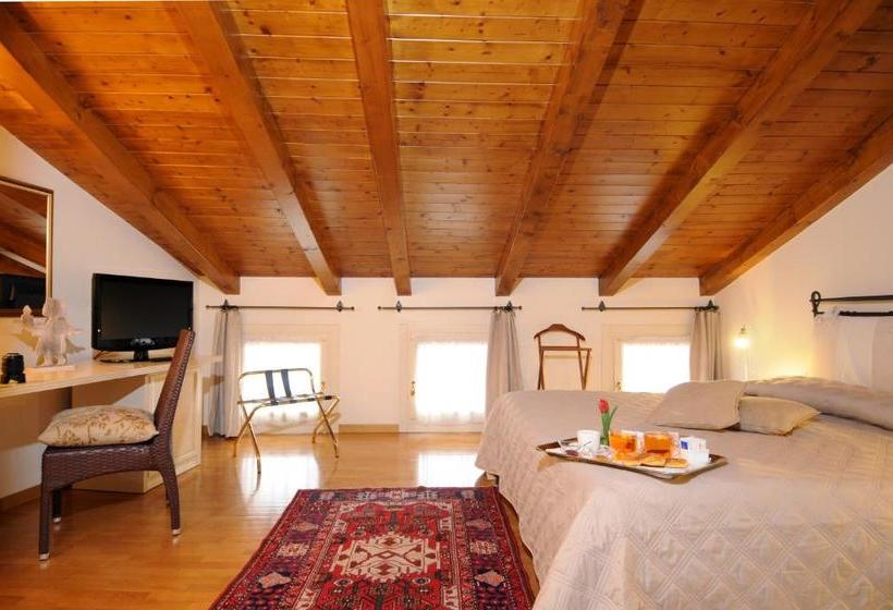 مبيت وإفطار La Dogana