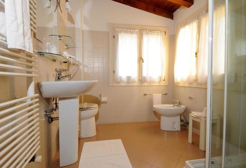 مبيت وإفطار La Dogana