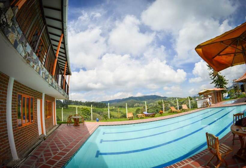 هتل La Fragata Src