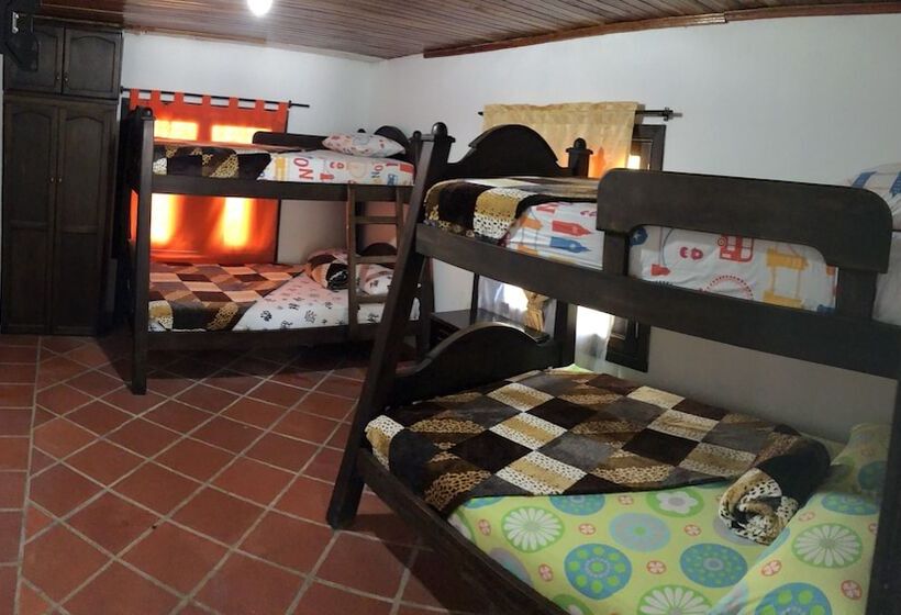 هتل La Fragata Src