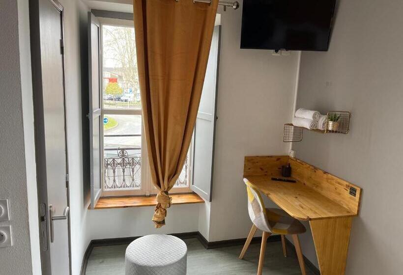 ホテル Le Central Hôtel Bar