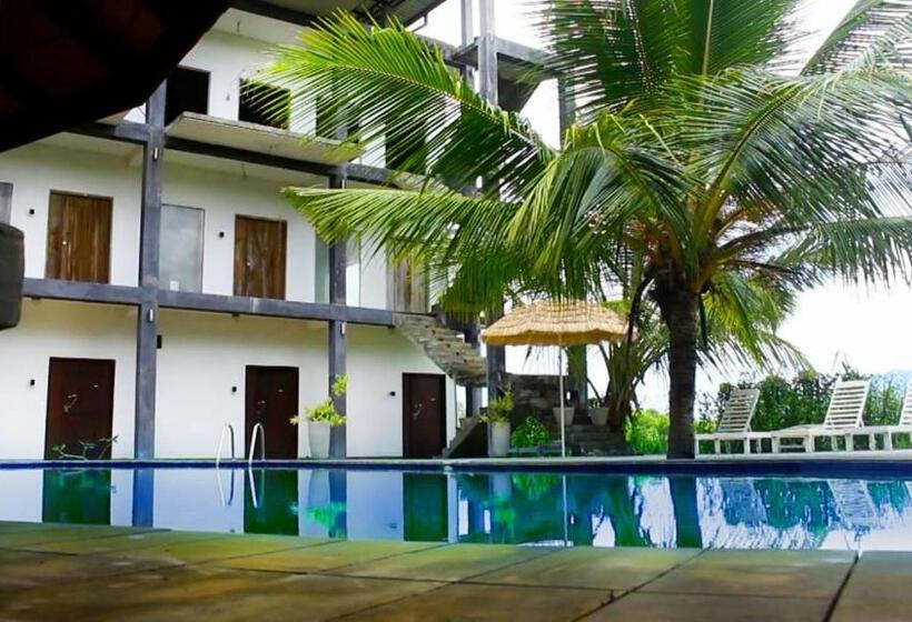 Wild Fortress Hotel Sigiriya
