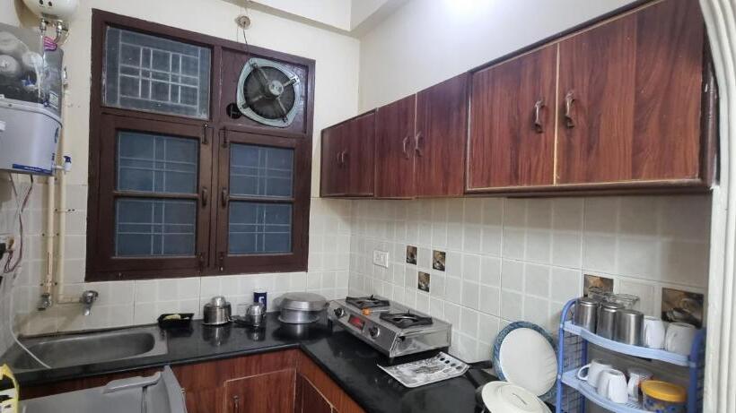 בית מלון כפרי Mahadev Apartments By Around Stays