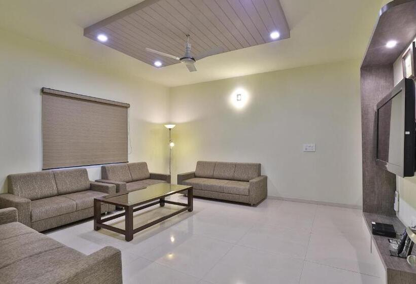 Отель Palette   Atithi Resort