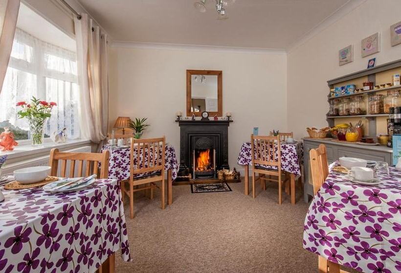 민박 Wimborne Lodge