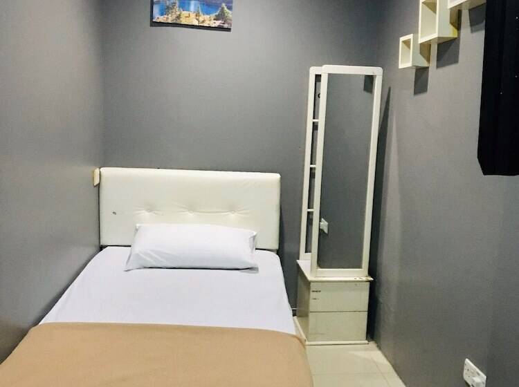 Oldrich Hotel Penang By The Blanket