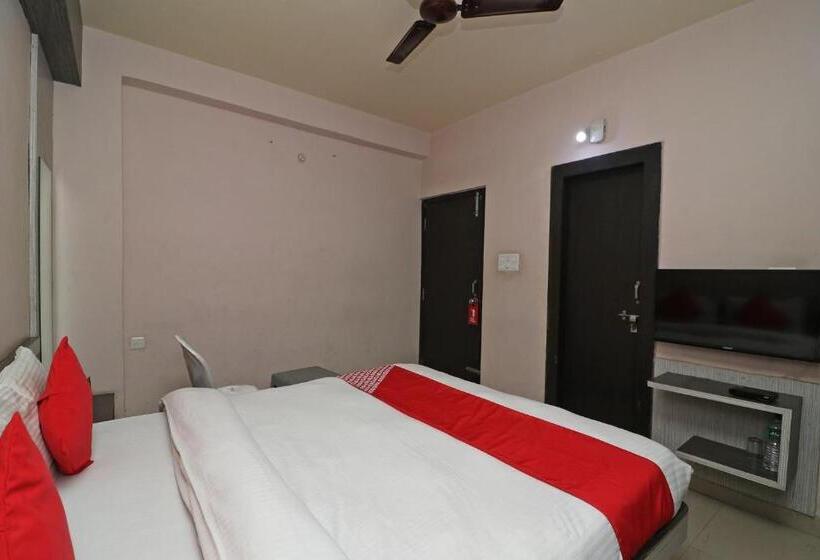 ホテル Oyo Rooms Pandra Road Near Otc Ground