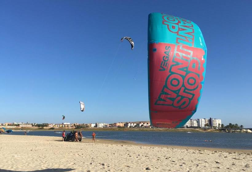 הוסטל Freedom Kite House