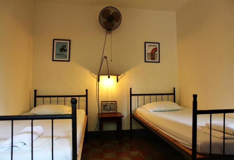 هاستل Hostal La Tortuga Booluda