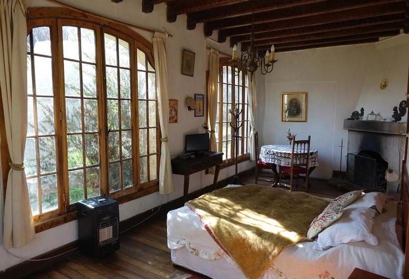 فندق صغير Hostal Los Castaños