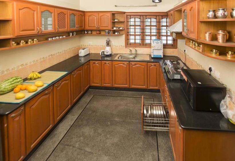 הוסטל Zostel Chennai