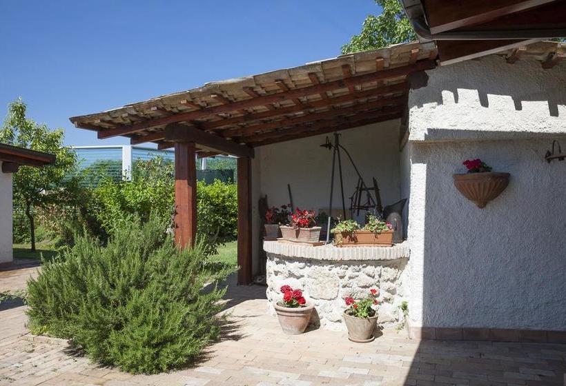 مبيت وإفطار Antico Casale Spezia Pelagalli