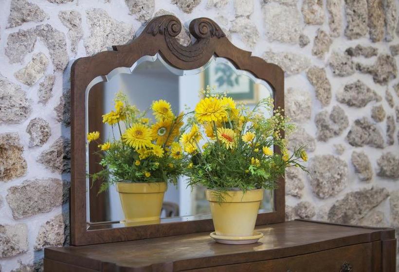 مبيت وإفطار Antico Casale Spezia Pelagalli