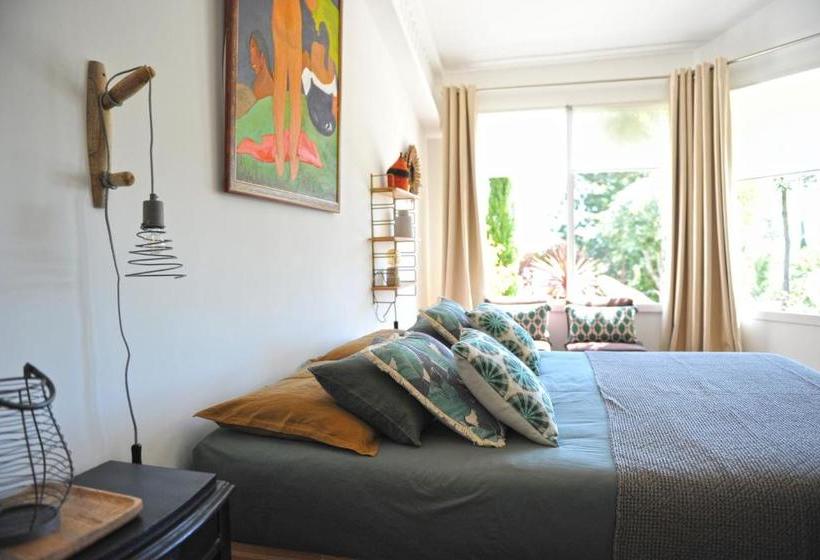 مبيت وإفطار Villa Cabrida