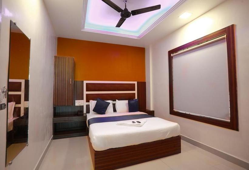 ホテル Fab Blue Orchid Railway Station