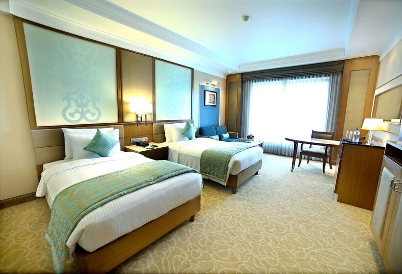 هتل Ramada Plaza Chennai