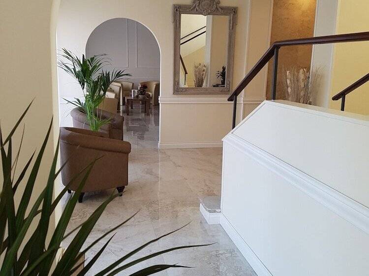 هتل Regina Margherita