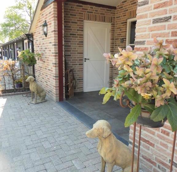 Bed and Breakfast De Turfstaeker