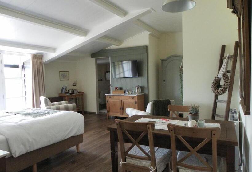 Bed and Breakfast De Turfstaeker