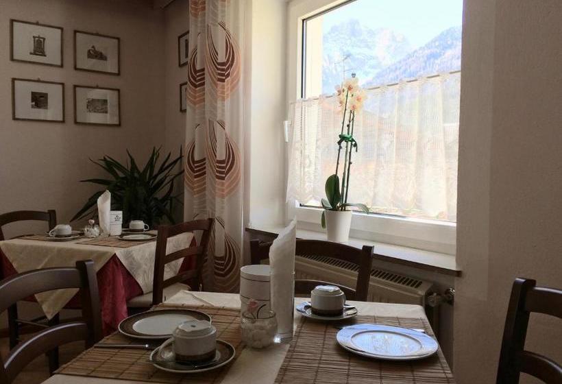 تختخواب و صبحانه Garnì Serena