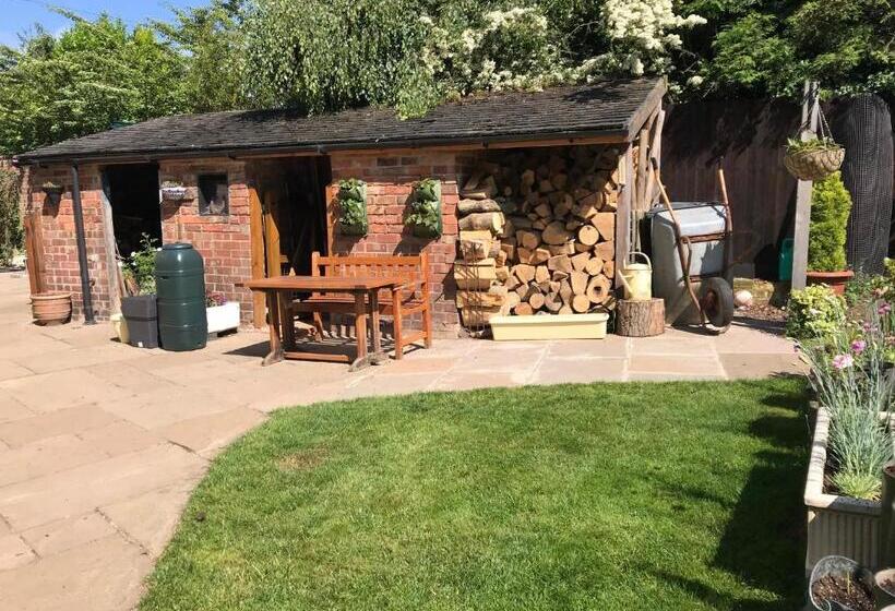 تختخواب و صبحانه Tresillian House