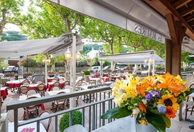 ホテル Restaurant Des Maures