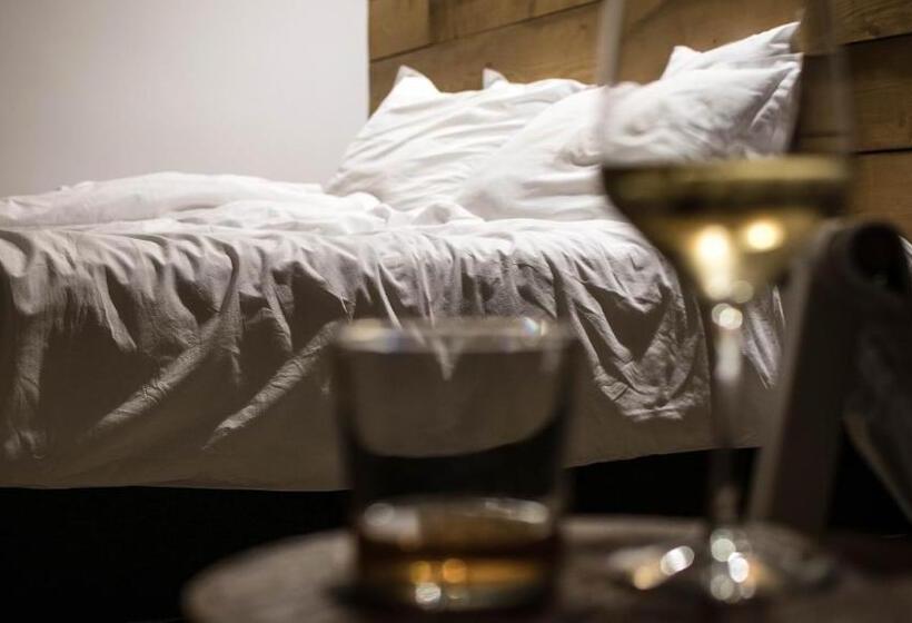 هتل The Mint Villa   Saint Vlas