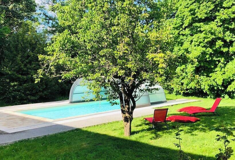 مبيت وإفطار Domaine Jeanne De Laval
