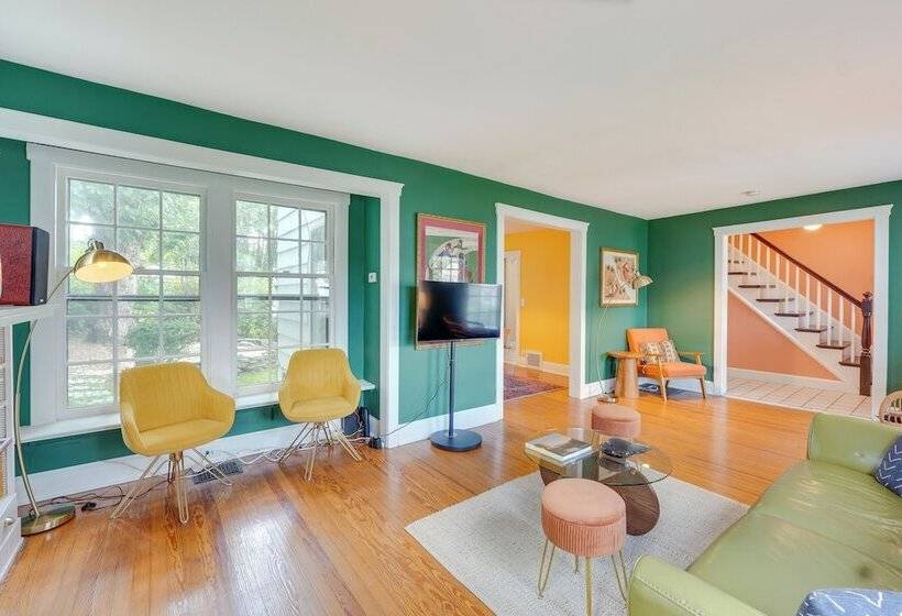 Colorful Home ~ 1 Mi To Hudson River!