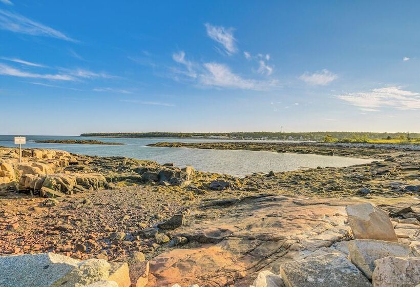 Cozy Acadia Area Cabin, Walk To Beach & Lighthouse