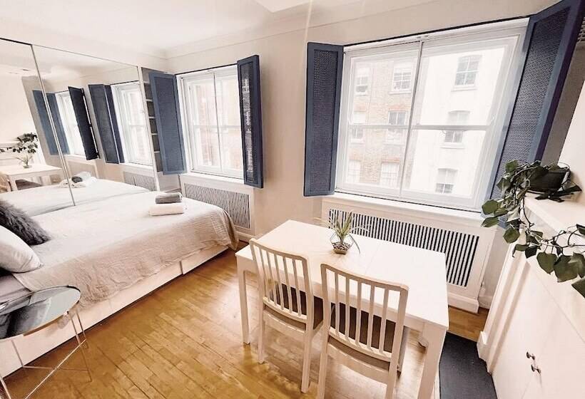 هتل Heart Of London Suites