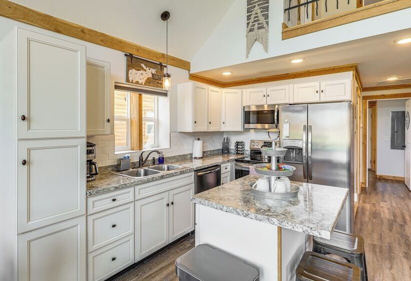 Mountain View Red Lodge Home   10 Mi To Skiing!