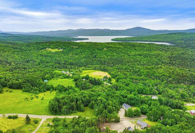 4 Mi To Lake Francis: Peaceful Pittsburg Home