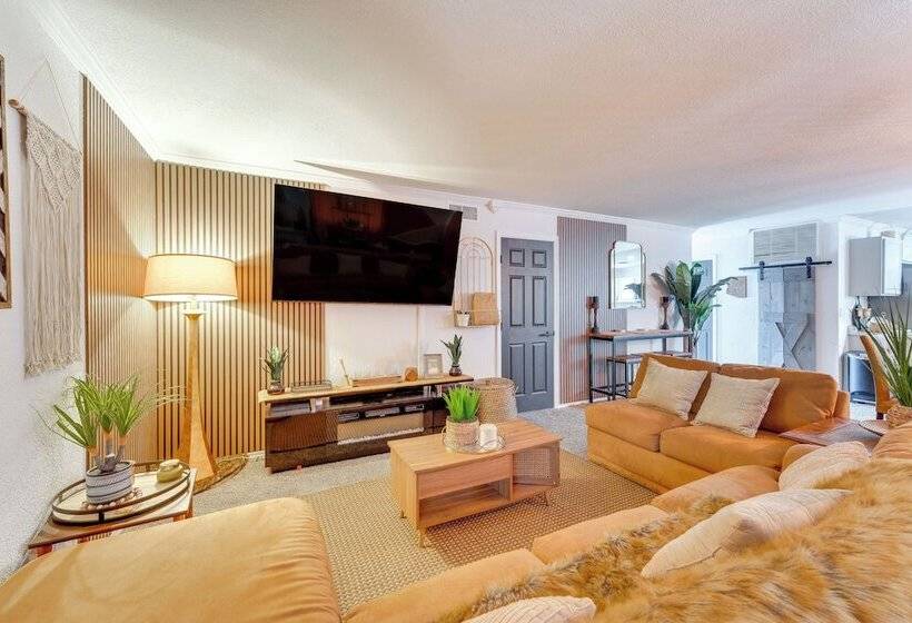 5 Mi To Airport: Bullhead City Villa W/ Mtn Views