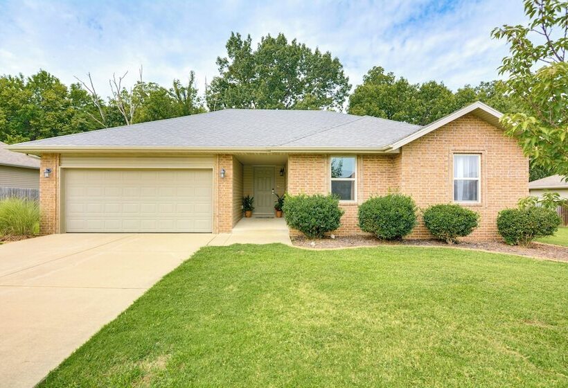 Springfield Area Home ~ 12 Mi To Downtown!