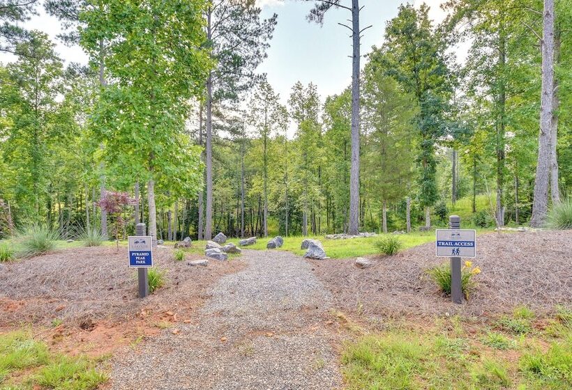 Private Hot Tub: Lakefront Connelly Springs Escape