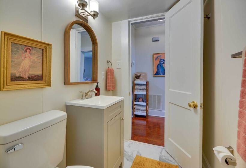 Charming Danville Home: 1/2 Mi To Caesars Virginia