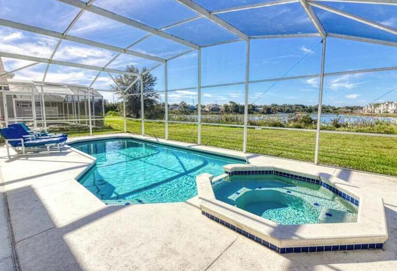 Clifford S Pinewood Estates Vacation Home