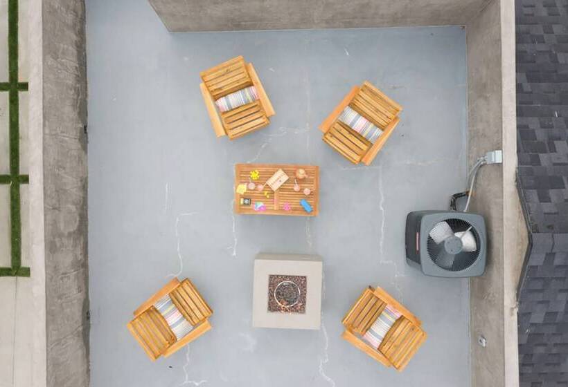 Hamilton Ii By Avantstay Beach House Rooftop Deck Newly Renovated Bungalow