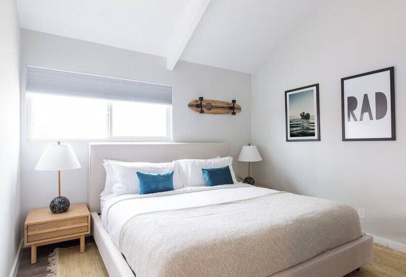 Hamilton Ii By Avantstay Beach House Rooftop Deck Newly Renovated Bungalow