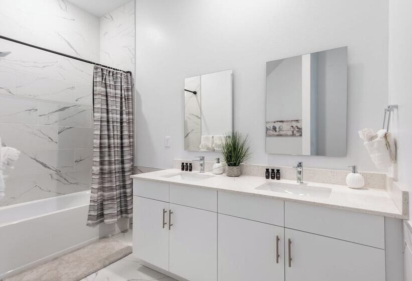 Magic Manor By Avantstay Pool 30min To Disney