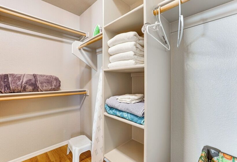 Peoria Home W/ Fenced In Yard & Patio!