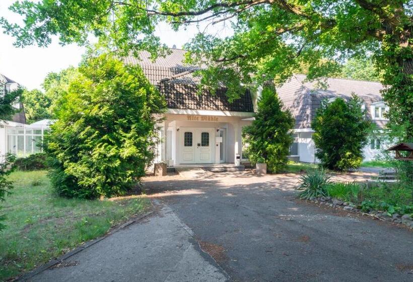 Waldhotel Schöneiche   Self Check In